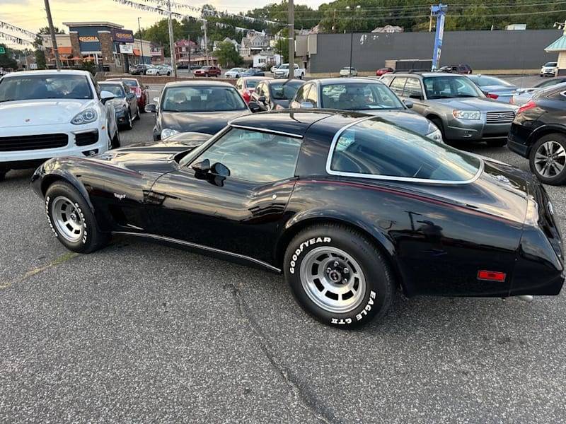 Chevrolet-Corvette-1978-12