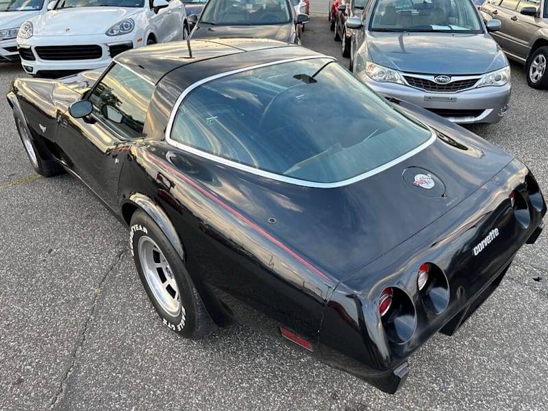 Chevrolet-Corvette-1978-16