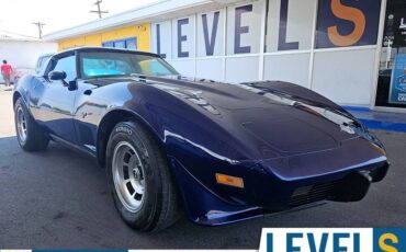 Chevrolet-Corvette-1978-2