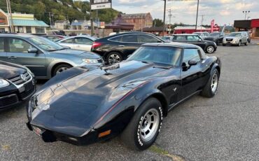 Chevrolet-Corvette-1978-2