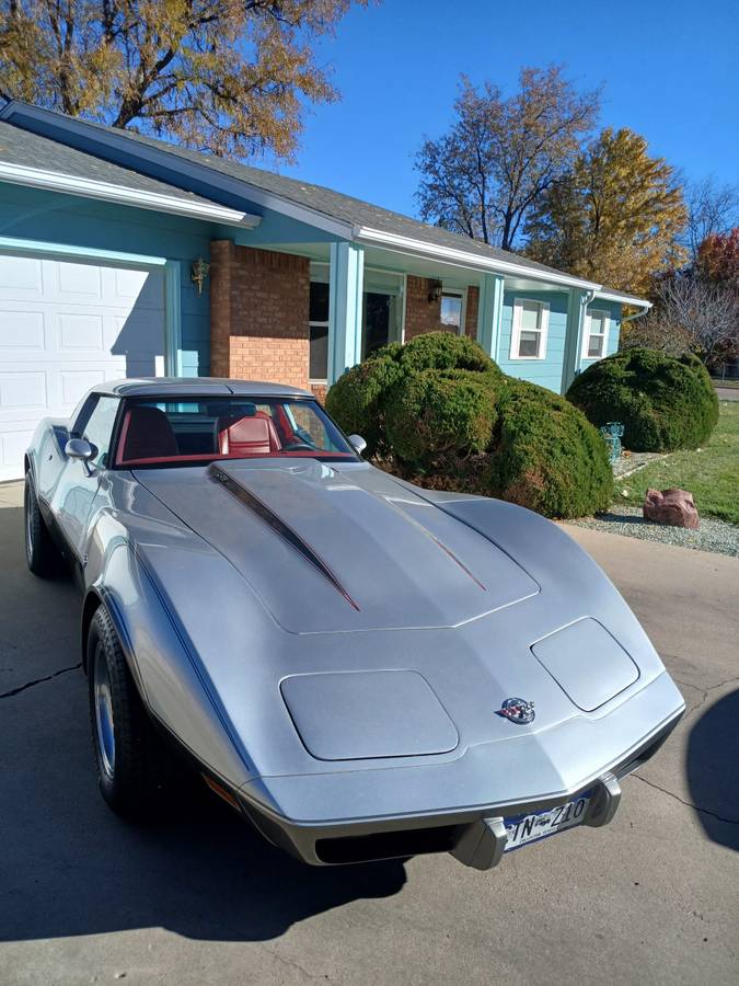 Chevrolet-Corvette-1978-2