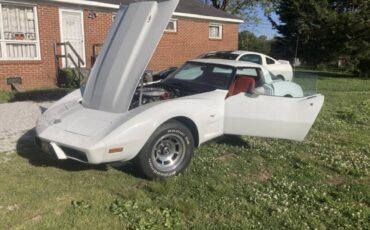 Chevrolet-Corvette-1978