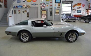 Chevrolet-Corvette-1978-4