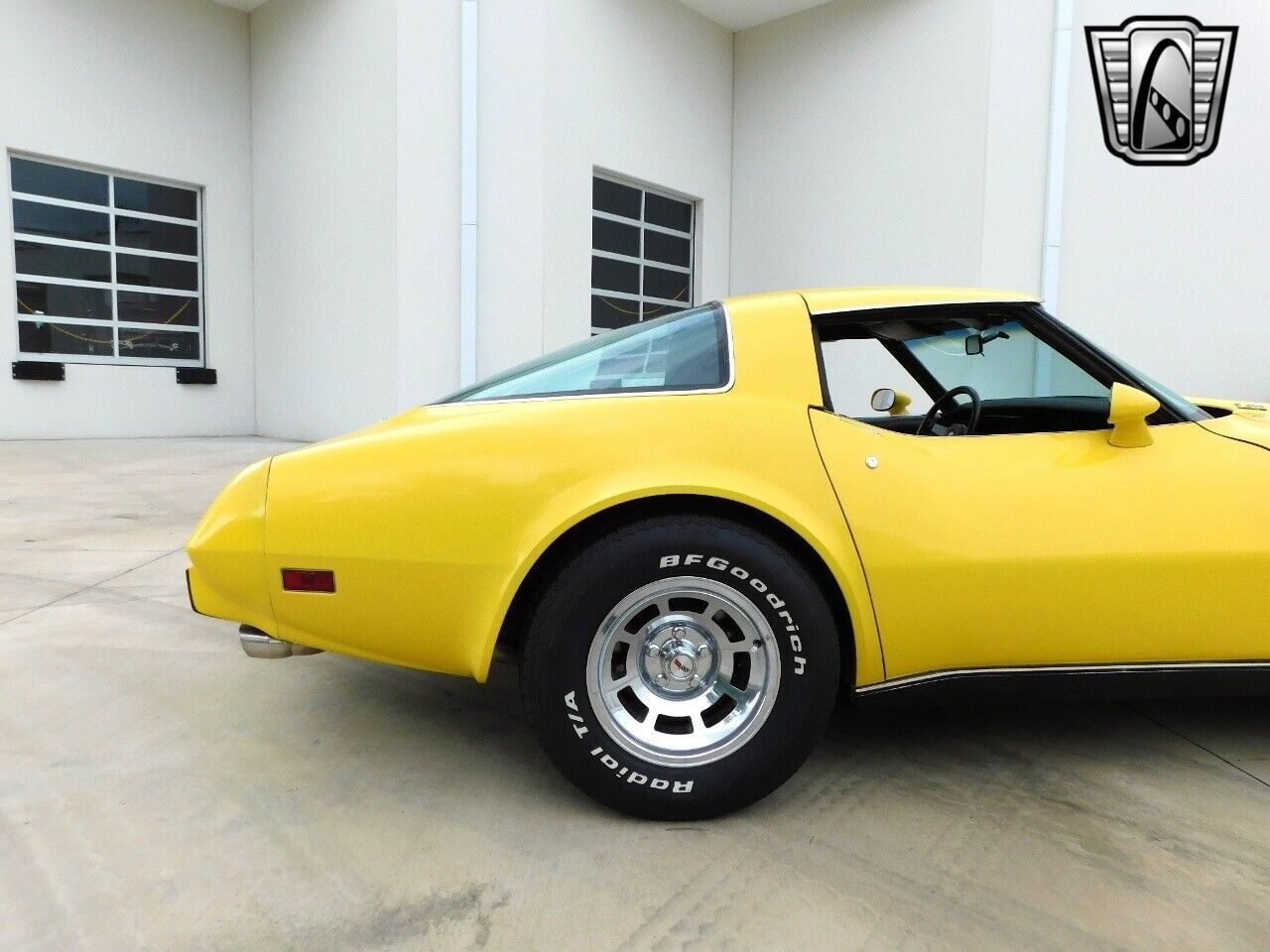 Chevrolet-Corvette-1978-9