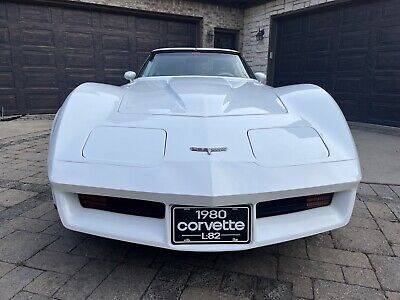 Chevrolet-Corvette-1980-1