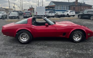 Chevrolet-Corvette-1980-14