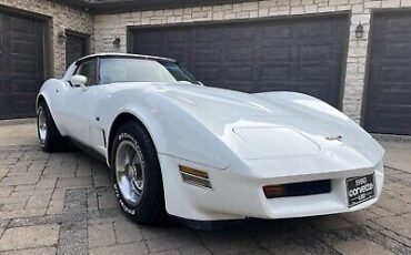 Chevrolet-Corvette-1980-2