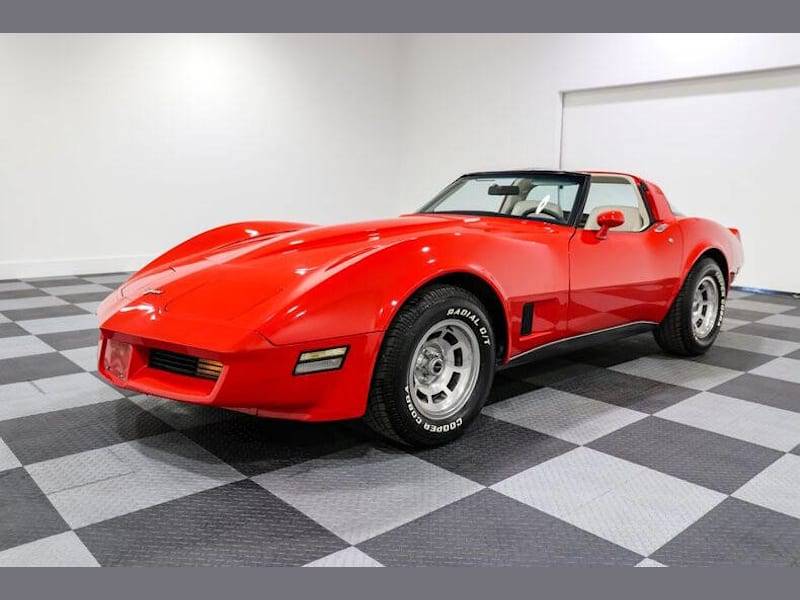 Chevrolet-Corvette-1980-3