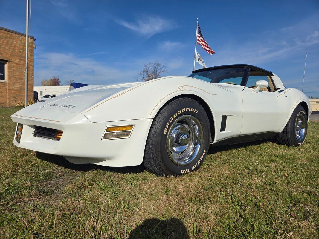 Chevrolet-Corvette-1980-5