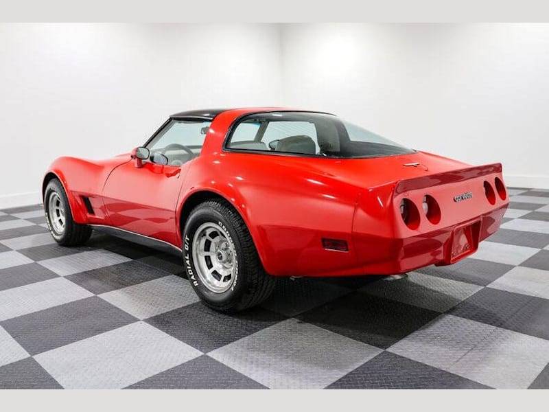 Chevrolet-Corvette-1980-7