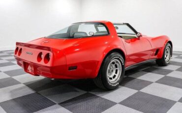 Chevrolet-Corvette-1980-9