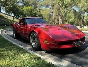 Chevrolet-Corvette-1982-5