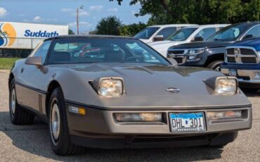 Chevrolet-Corvette-1984-1