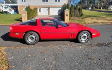 Chevrolet-Corvette-1984-1