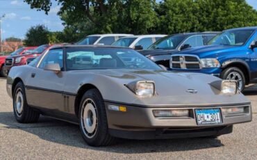 Chevrolet-Corvette-1984