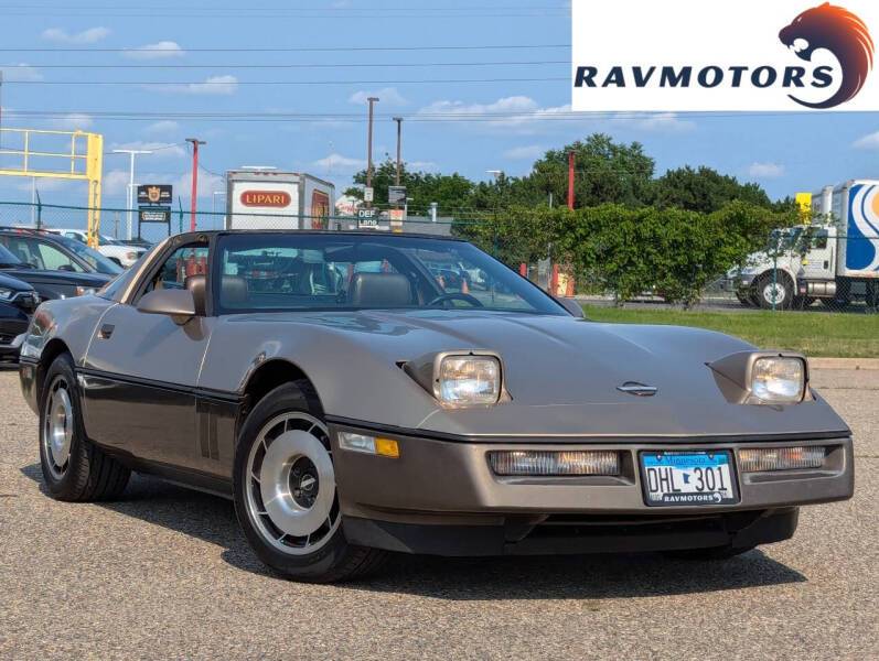 Chevrolet-Corvette-1984-22