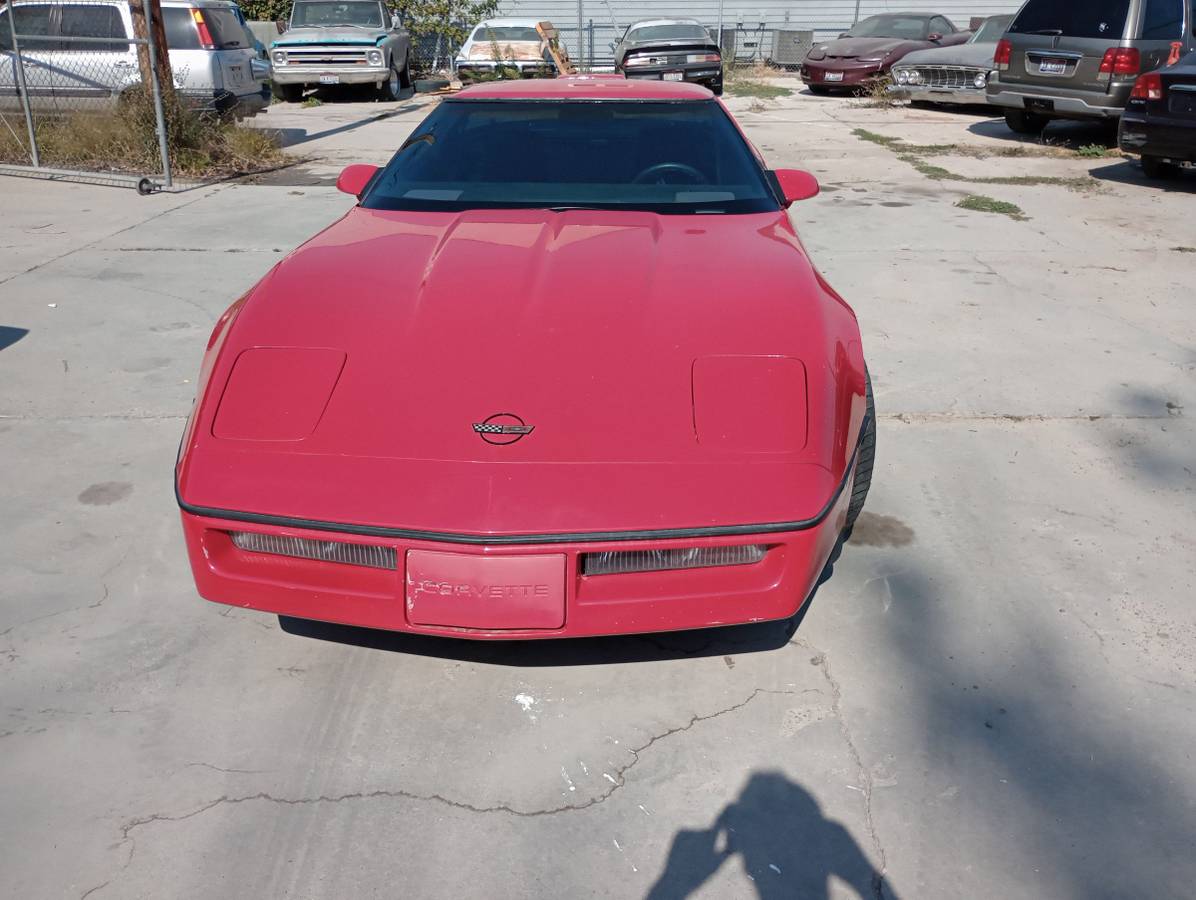 Chevrolet-Corvette-1986-1