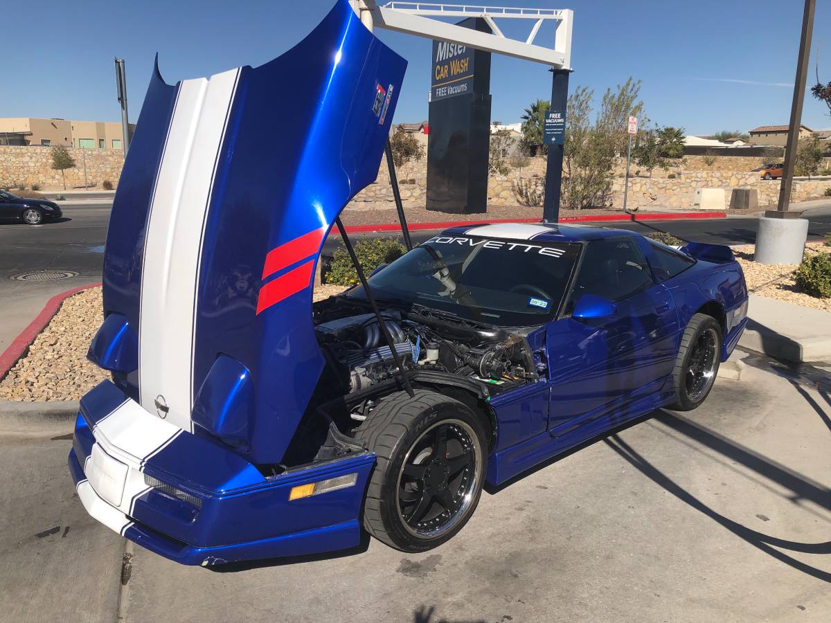 Chevrolet-Corvette-1986-4