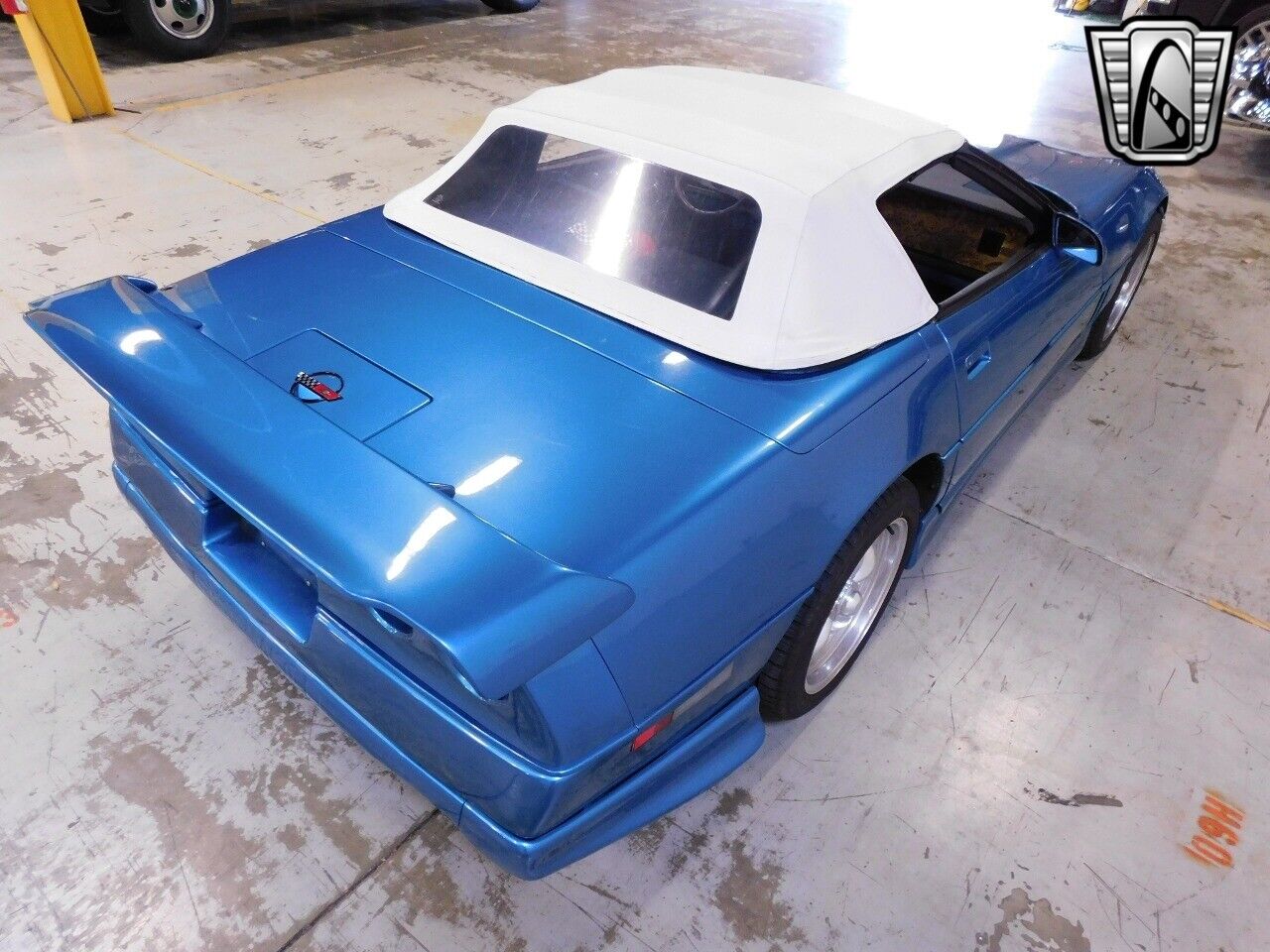 Chevrolet-Corvette-1988-10