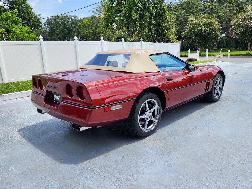 Chevrolet-Corvette-1988-15