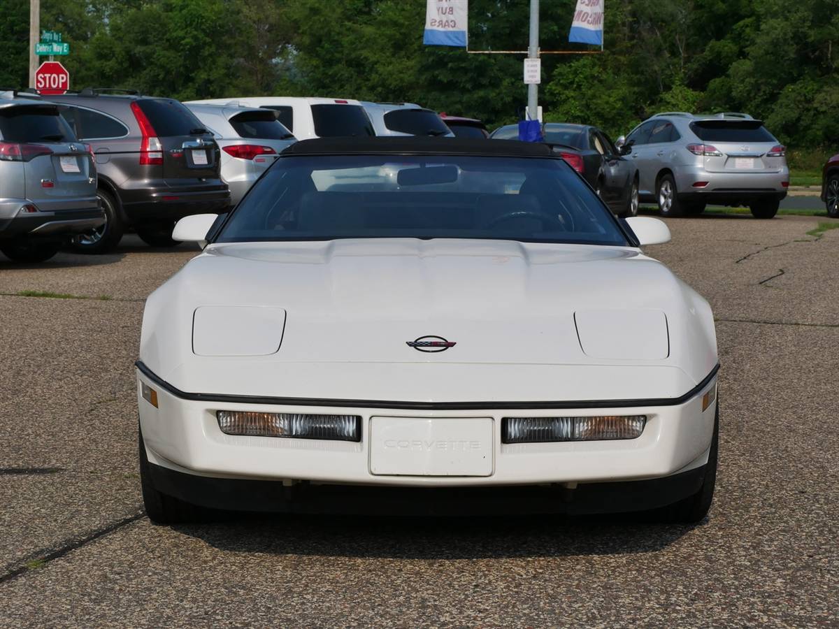 Chevrolet-Corvette-1988-6