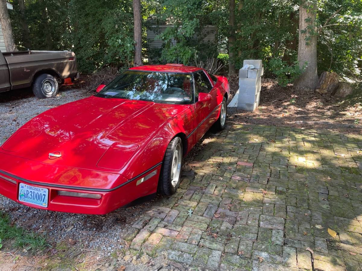 Chevrolet-Corvette-1989-4