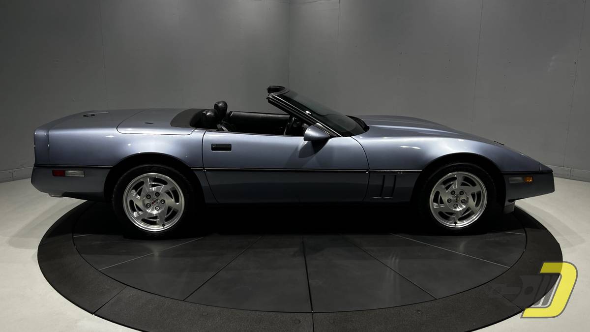 Chevrolet-Corvette-1990-10