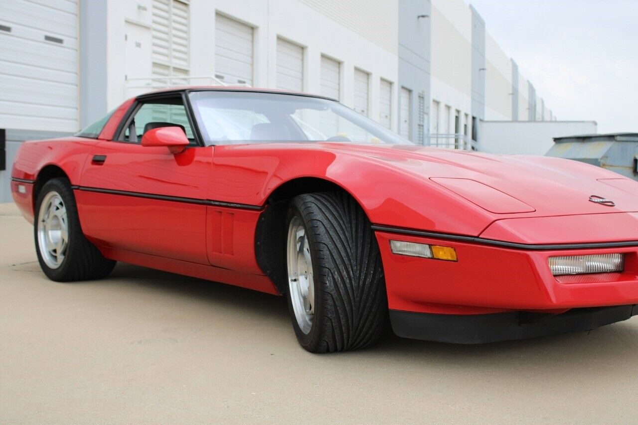 Chevrolet-Corvette-1990-10