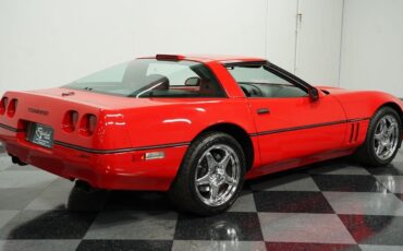 Chevrolet-Corvette-1990-10