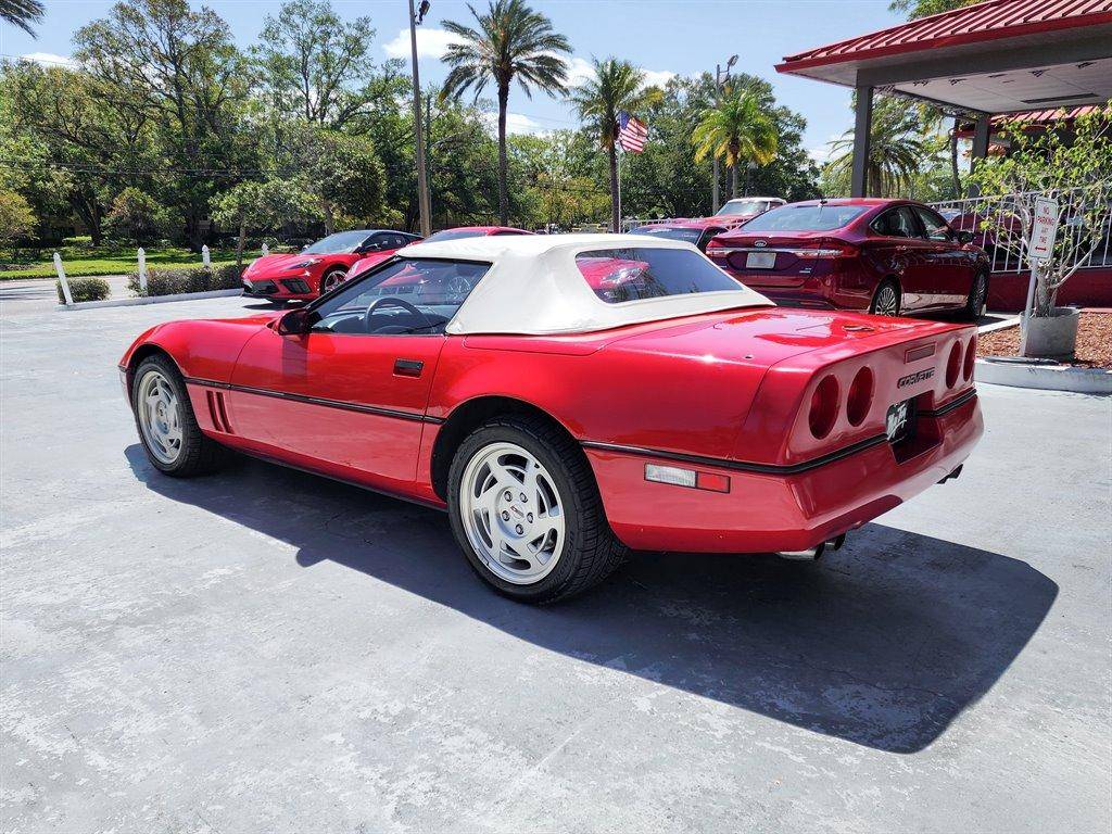 Chevrolet-Corvette-1990-13