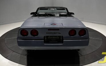 Chevrolet-Corvette-1990-3