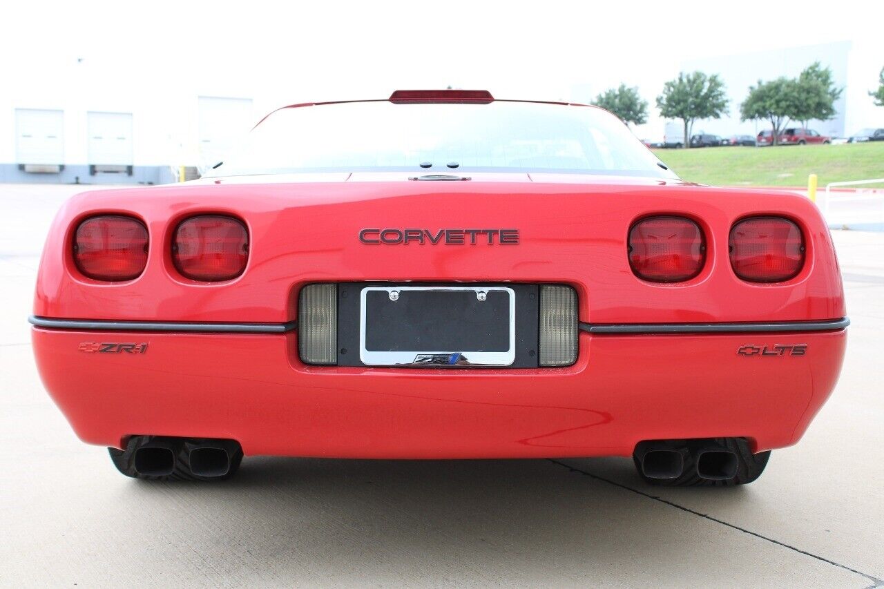 Chevrolet-Corvette-1990-5