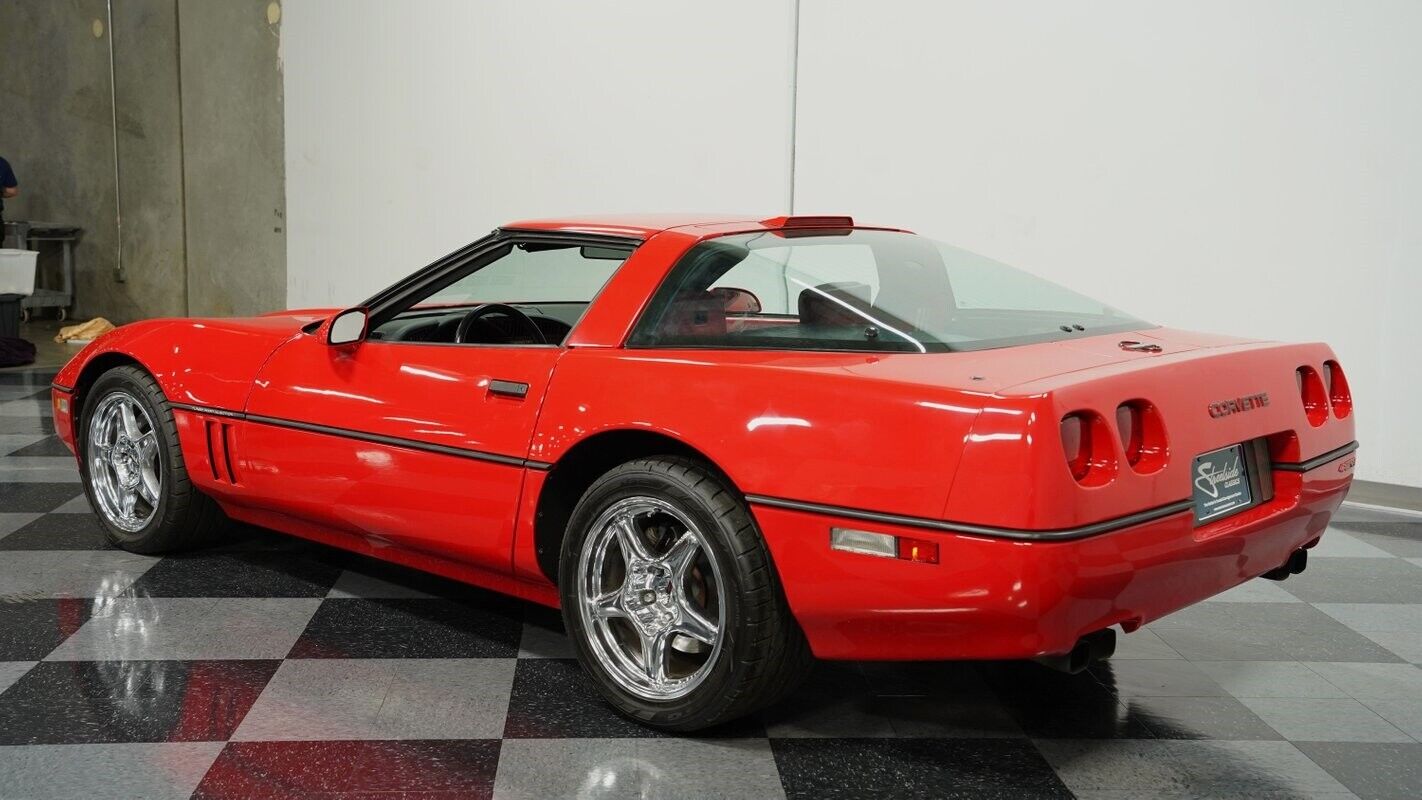 Chevrolet-Corvette-1990-6