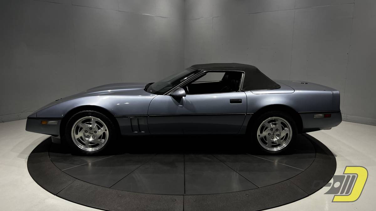 Chevrolet-Corvette-1990-9