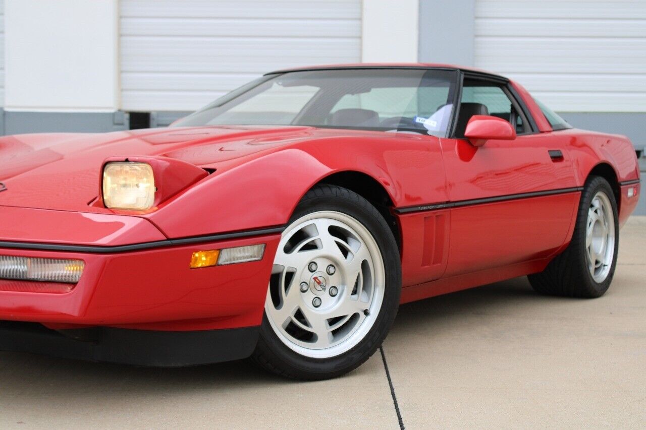 Chevrolet-Corvette-1990-9