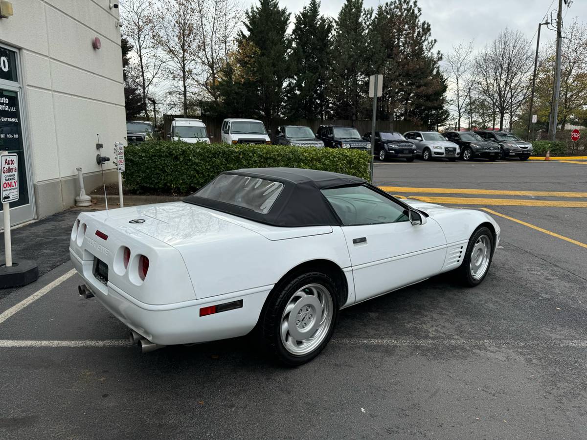 Chevrolet-Corvette-1991-10