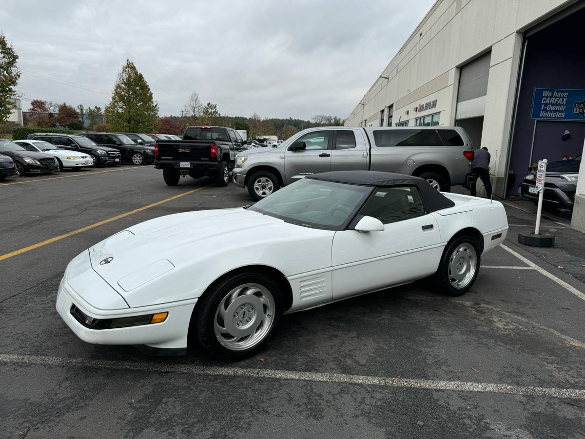 Chevrolet-Corvette-1991-18