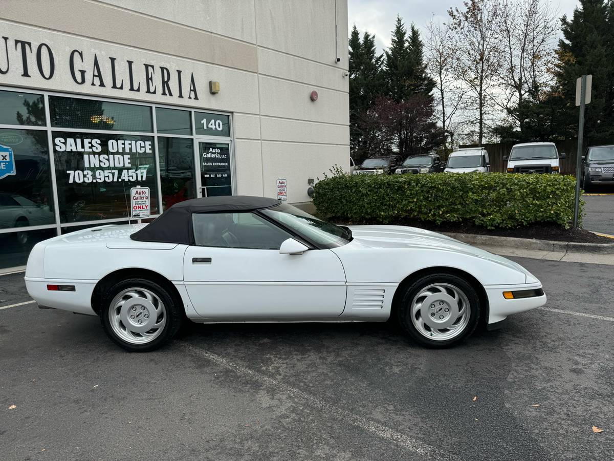 Chevrolet-Corvette-1991-22