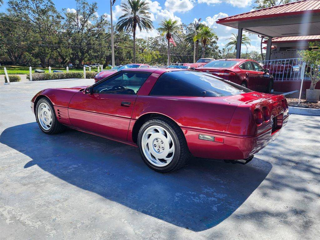 Chevrolet-Corvette-1992-5