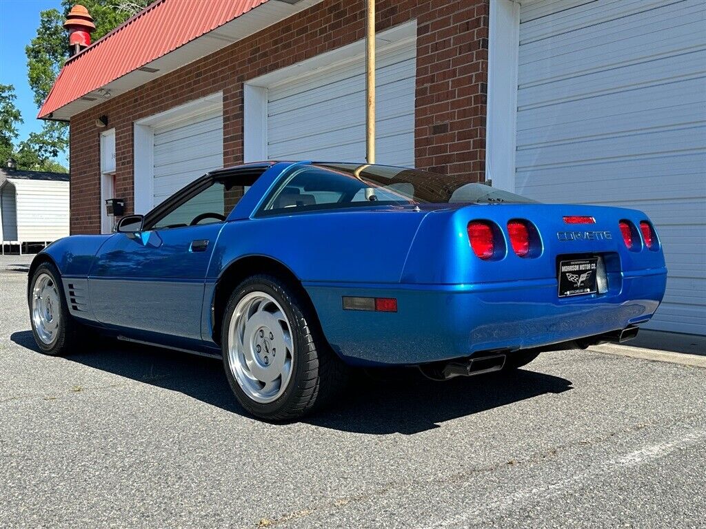 Chevrolet-Corvette-1992-9