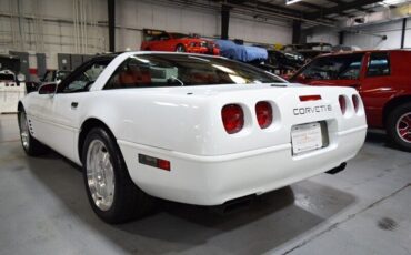 Chevrolet-Corvette-1993-2