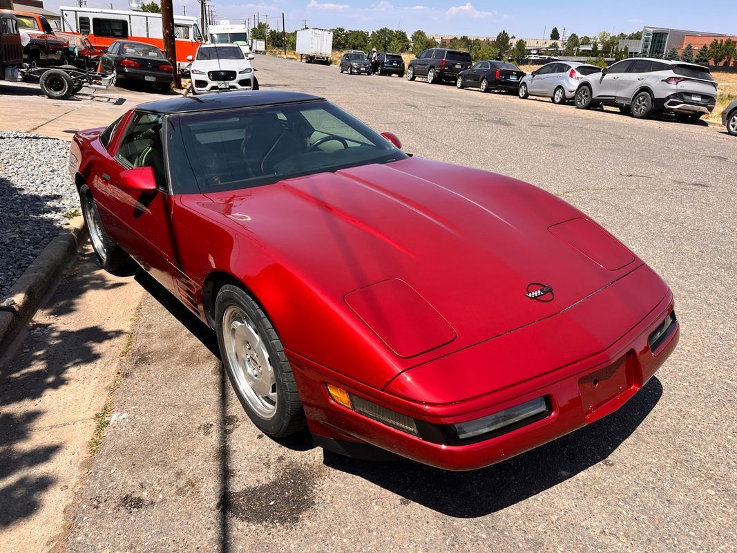 Chevrolet-Corvette-1994-26