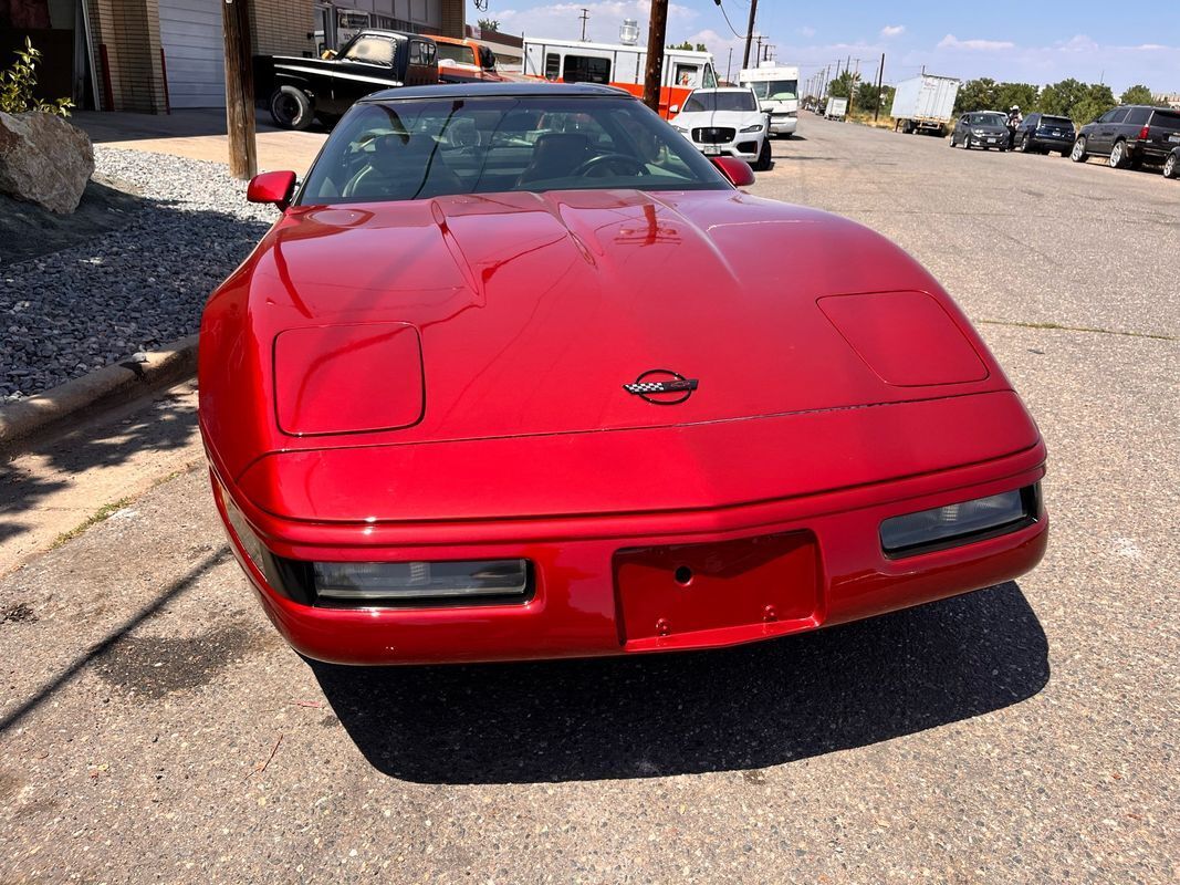 Chevrolet-Corvette-1994-30