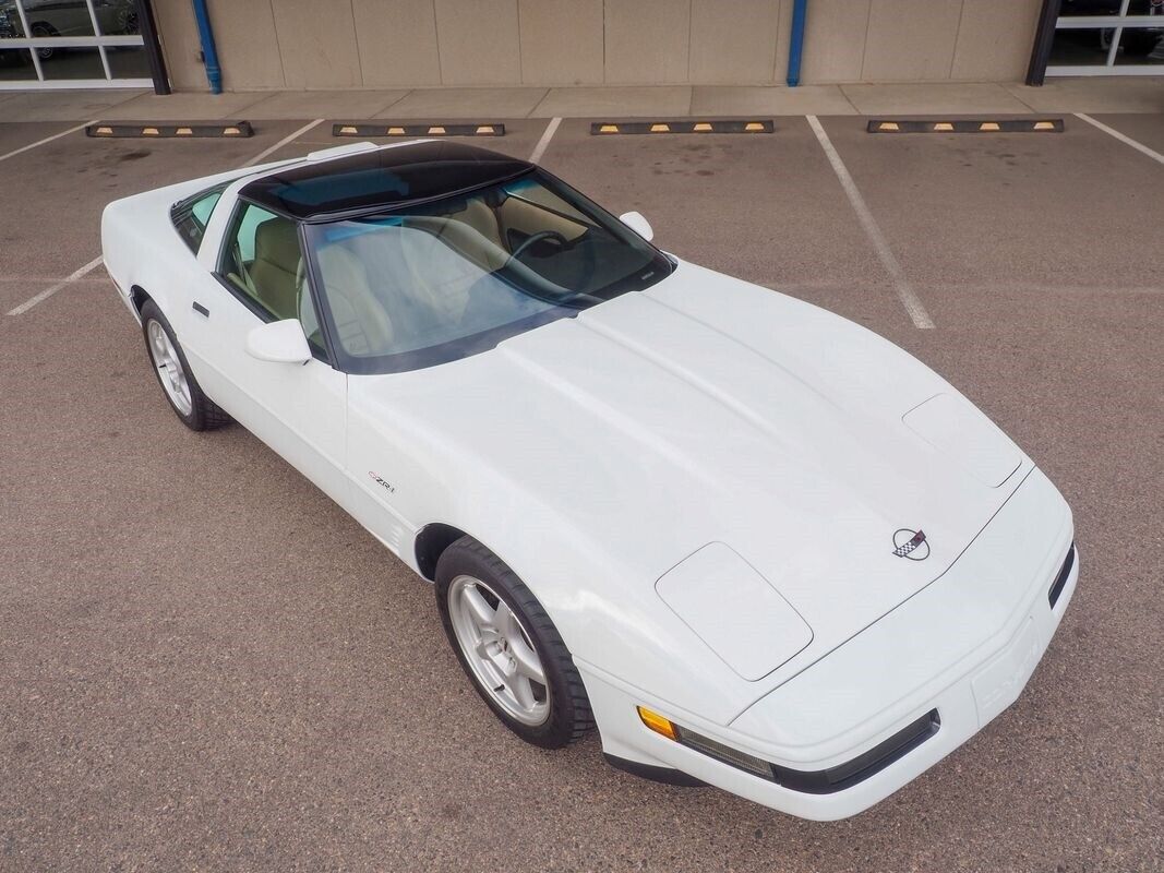 Chevrolet-Corvette-1995-11