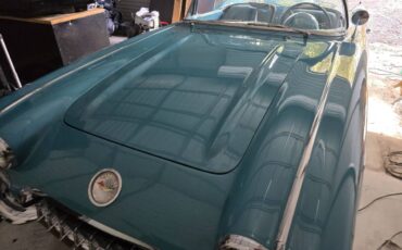 Chevrolet-Corvette-2dr-convertib-1960-1