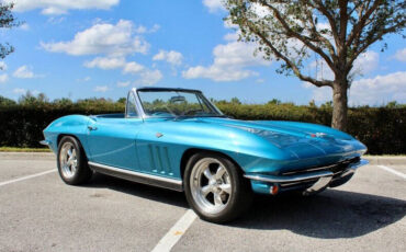 Chevrolet-Corvette-Berline-1966-3