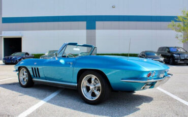 Chevrolet-Corvette-Berline-1966-9