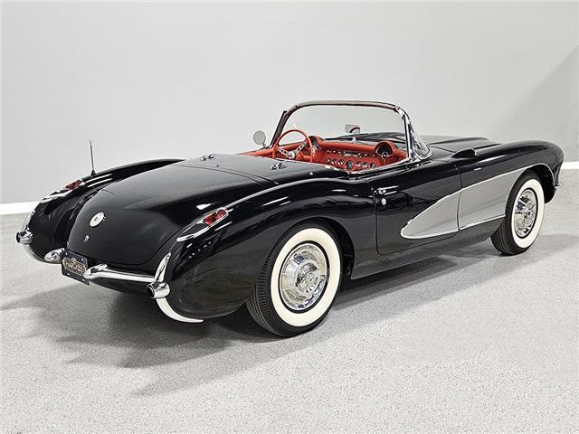 Chevrolet-Corvette-Cabriolet-1956-4