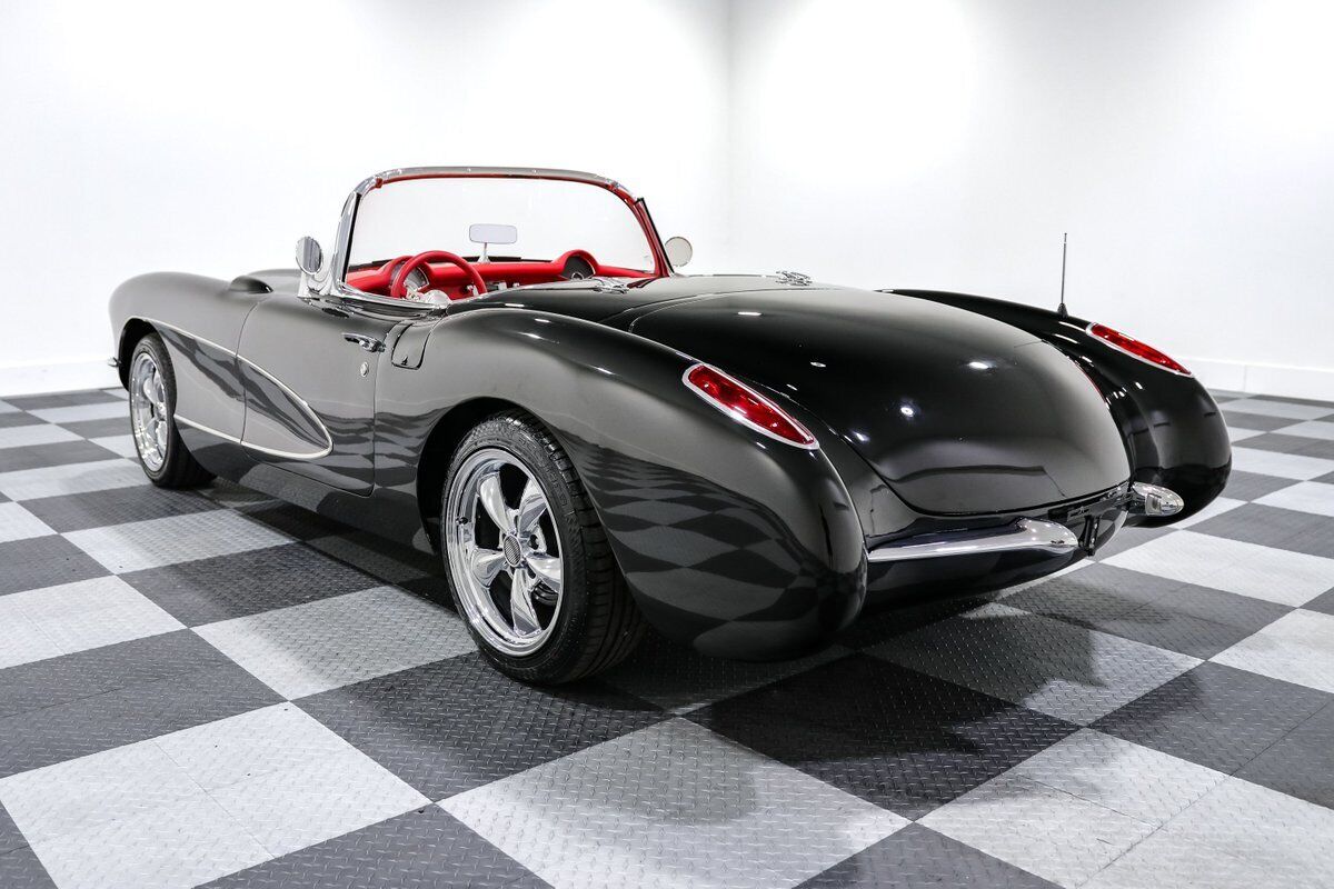 Chevrolet-Corvette-Cabriolet-1956-6