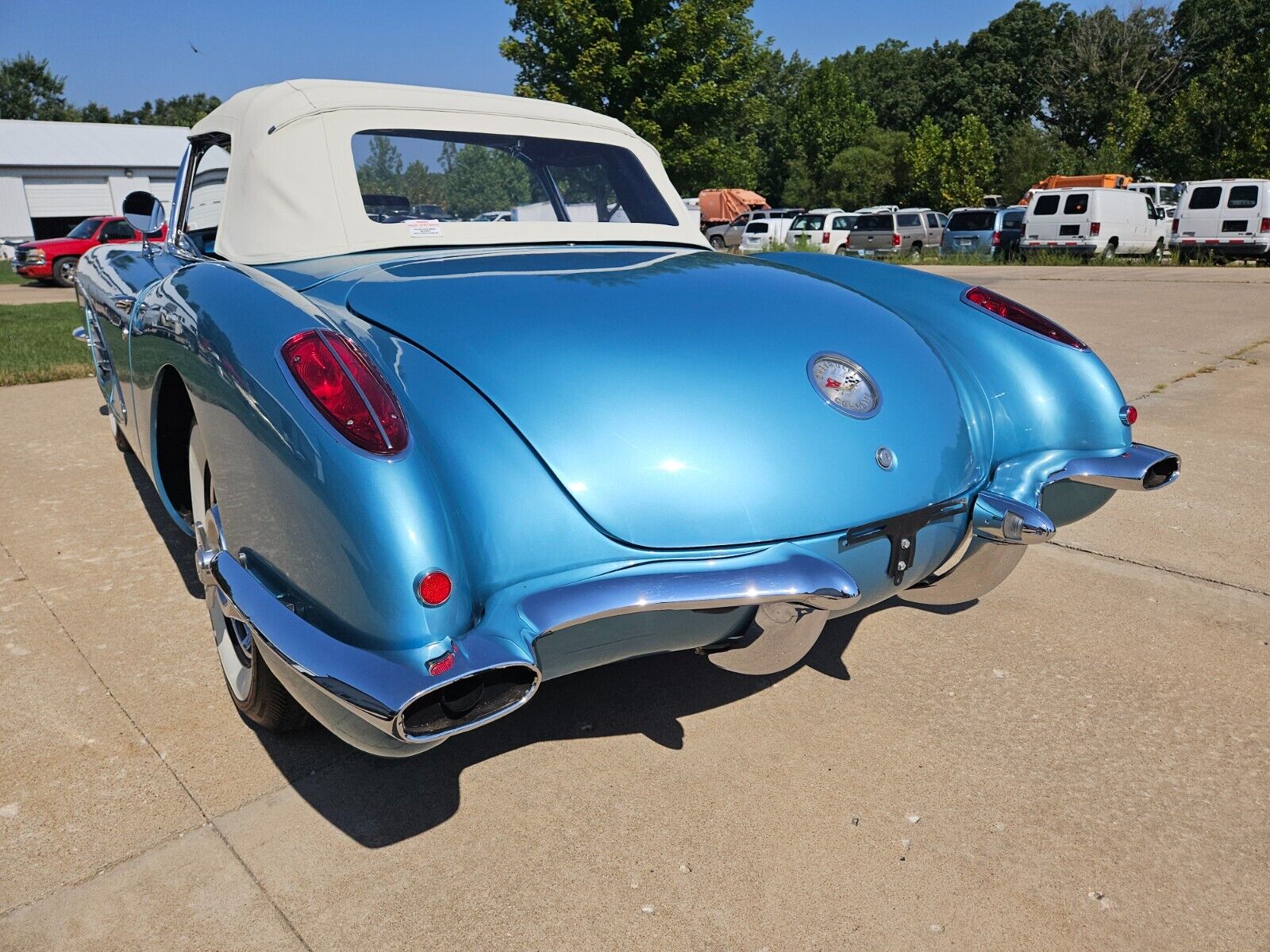 Chevrolet-Corvette-Cabriolet-1959-17